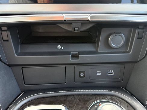 Used 2022 INFINITI QX80 Luxe w/ Cargo Package AWD/4WD image 29