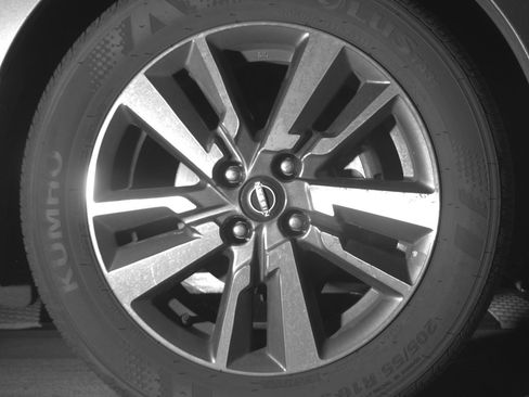 Used 2025 Nissan Versa SV image 13