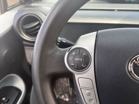 Used 2012 Toyota Prius C One image 20
