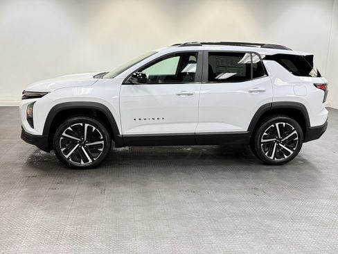 New 2026 Chevrolet Equinox RS w/ Convenience Package III image 2