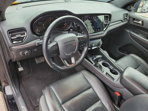 Used 2025 Dodge Durango GT AWD/4WD image 8