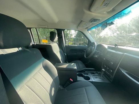 Used 2011 Jeep Liberty Sport AWD/4WD image 8