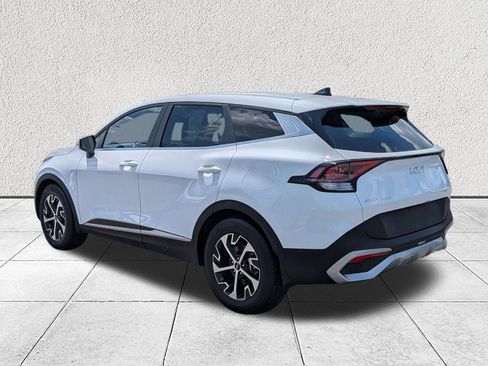 Used 2024 Kia Sportage EX FWD image 5