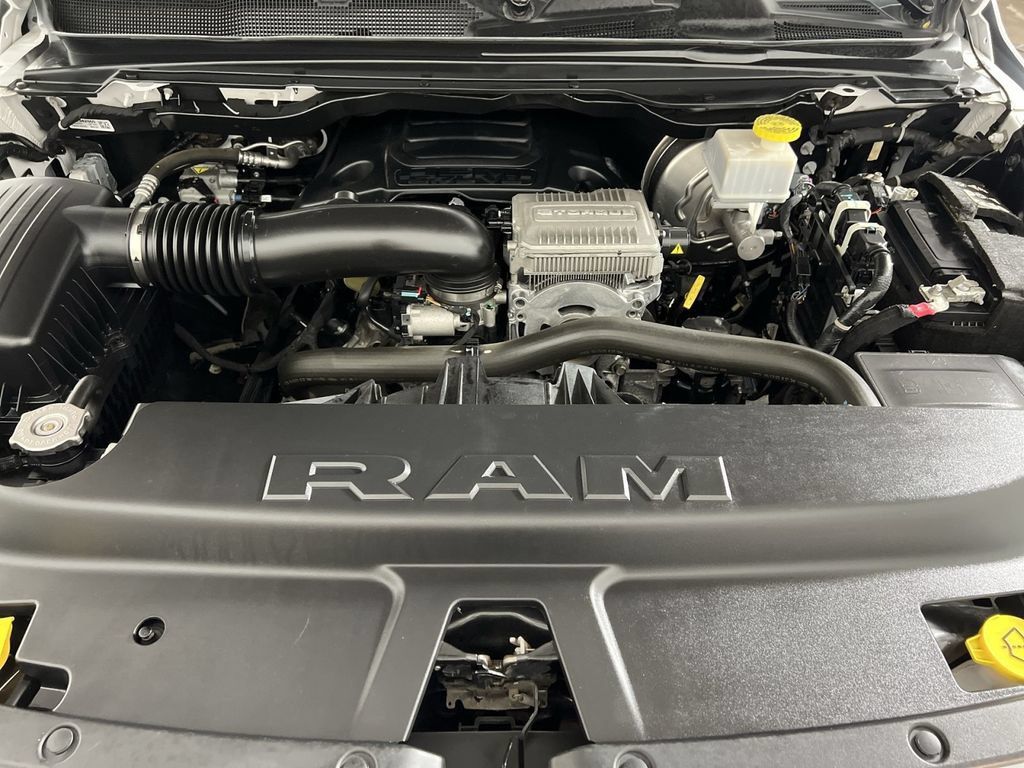 Used 2023 RAM 1500 Laramie AWD/4WD image 26