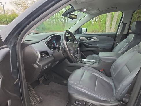 Used 2018 Chevrolet Traverse LT AWD/4WD image 11