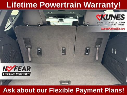 Used 2024 GMC Yukon SLT AWD/4WD image 28