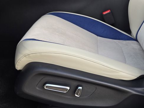 Certified 2025 Acura ADX A-Spec image 26