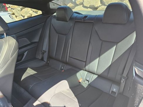 Used 2023 BMW 430i Coupe w/ M Sport Package RWD image 11
