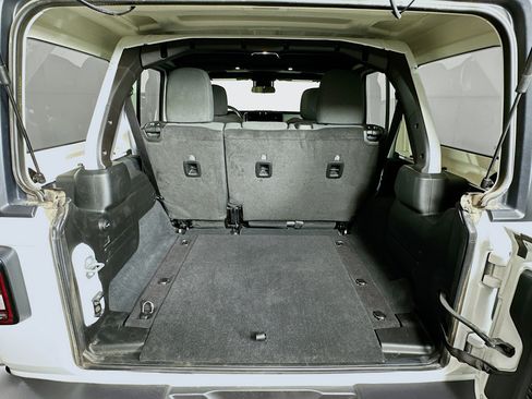 Used 2025 Jeep Wrangler Willys image 26