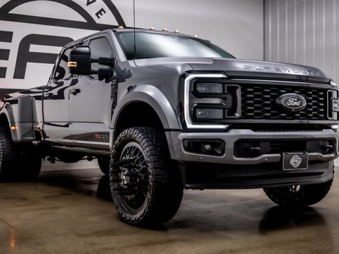Used 2024 Ford F450 Limited w/ FX4 Off-Road Package AWD/4WD image 35