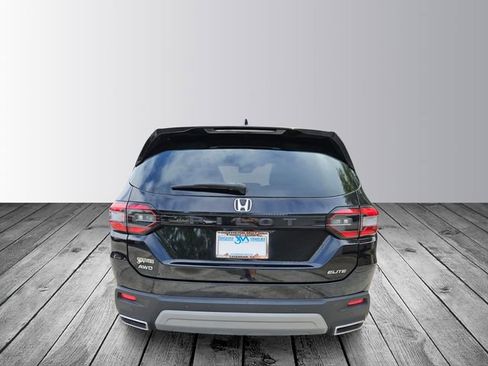 Certified 2024 Honda Pilot Elite image 4