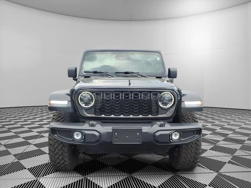 Used 2025 Jeep Wrangler Unlimited Sport S 4xe AWD/4WD image 2
