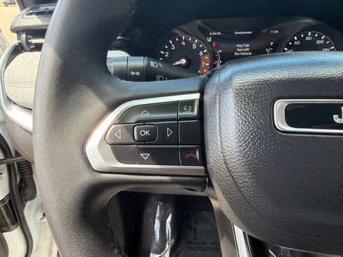 Used 2023 Jeep Compass Latitude AWD/4WD image 27