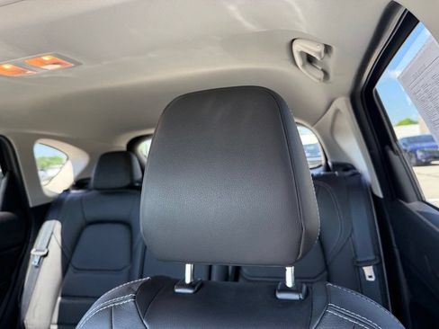 Used 2025 MAZDA CX-5 AWD 2.5 S w/ Preferred Package image 29
