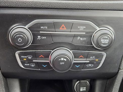 Certified 2023 Dodge Charger SXT image 20