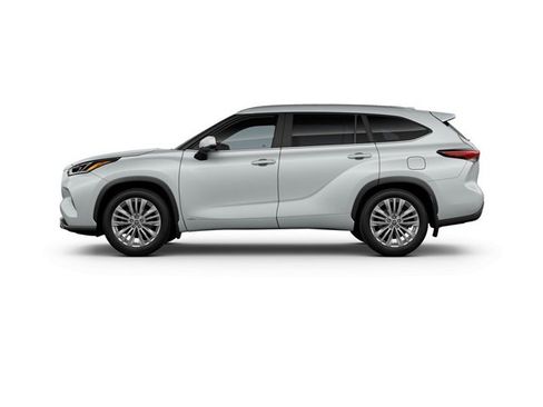 New 2025 Toyota Highlander Platinum image 3