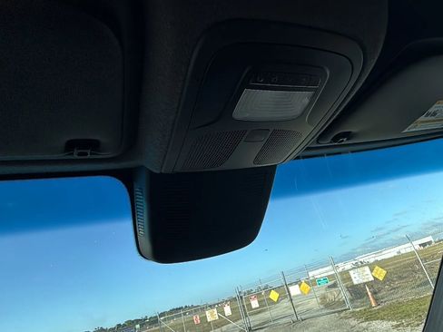 Used 2020 Mercedes-Benz Sprinter 1500 w/ Driver Convenience Package image 15