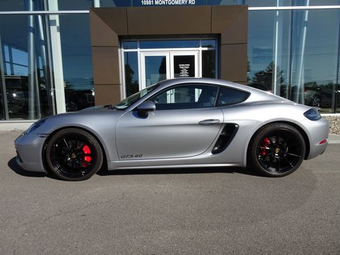 Used 2023 Porsche 718 Cayman GTS RWD image 8
