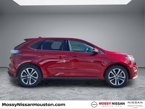 Used 2018 Ford Edge Sport w/ Equipment Group 401A AWD/4WD image 8