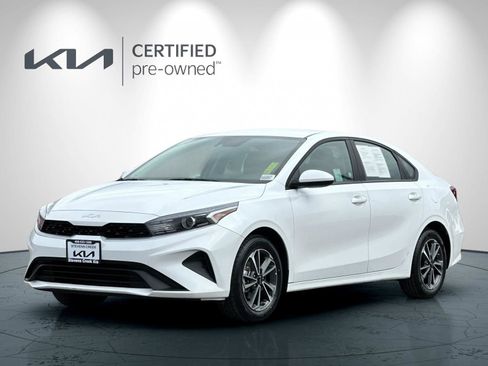 Certified 2024 Kia Forte LXS image 8