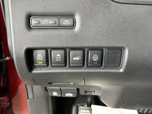 Certified 2024 Nissan Murano SL image 30