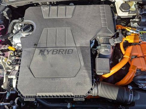 Certified 2025 Hyundai Elantra SEL FWD image 16