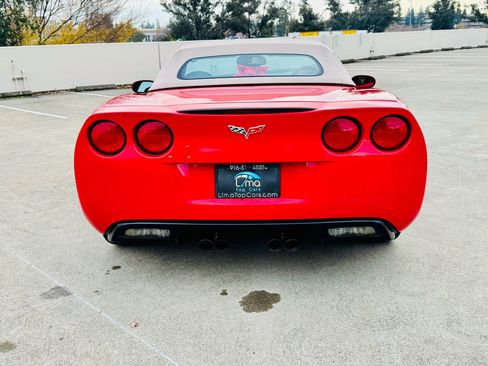 Used 2006 Chevrolet Corvette Convertible w/ Preferred Equipment Group RWD image 45