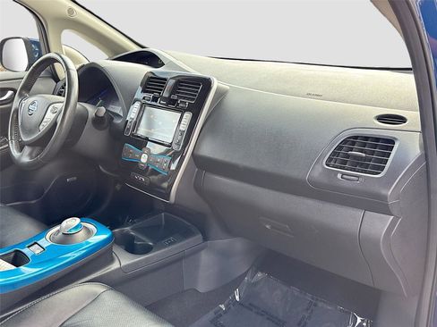 Used 2017 Nissan Leaf SL w/ Premium Package FWD image 29
