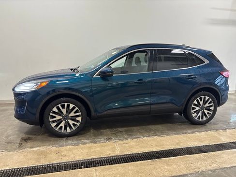 Used 2020 Ford Escape Titanium AWD/4WD image 1