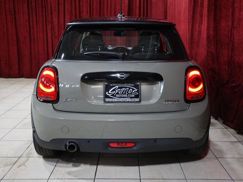 Used 2019 MINI Cooper 2-Door Hardtop FWD image 10