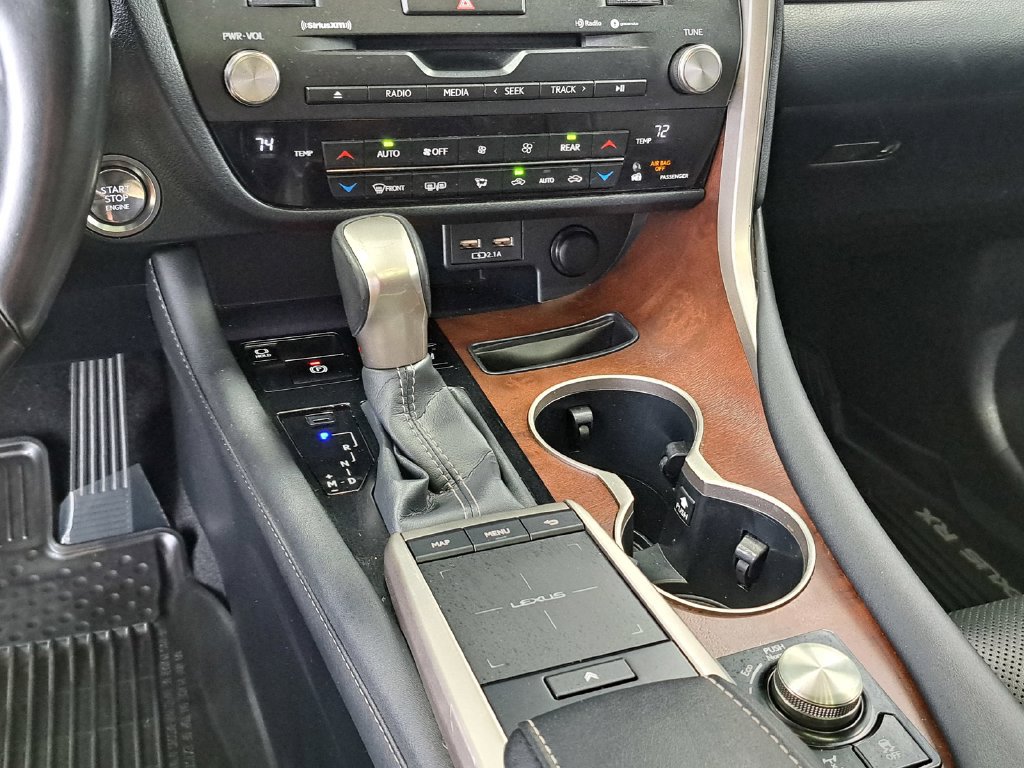 Used 2020 Lexus RX 350L Premium w/ Premium Package AWD/4WD image 18