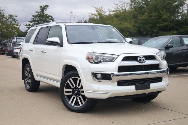 Used 2018 Toyota 4Runner Limited w/ Convenience Package AWD/4WD image 2