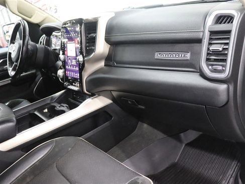 Used 2019 RAM 1500 Laramie AWD/4WD image 32