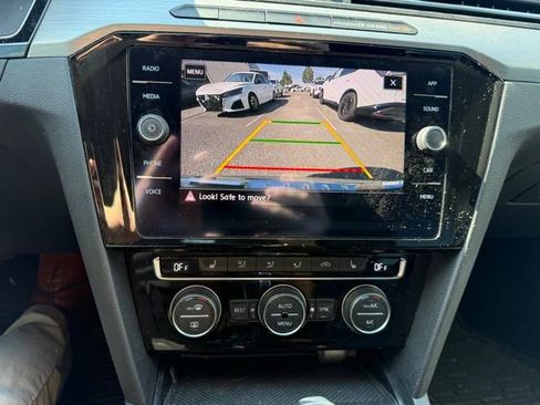 Used 2020 Volkswagen Arteon SE image 32