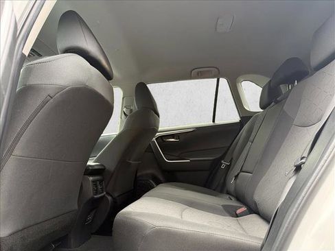 Used 2024 Toyota RAV4 XLE AWD/4WD image 22
