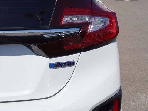 Used 2019 Honda Clarity Plug-In Hybrid image 11