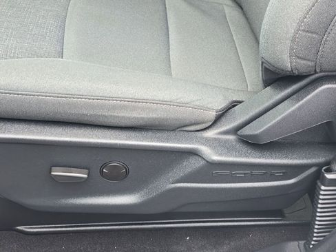 Used 2025 Ford F150 XLT w/ Equipment Group 301A Standard image 17