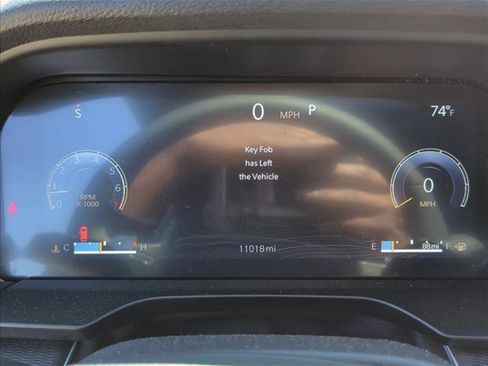 Used 2025 Jeep Grand Cherokee Laredo X w/ Luxury Tech Group I image 11