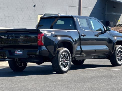 New 2025 Toyota Tacoma TRD Sport image 4