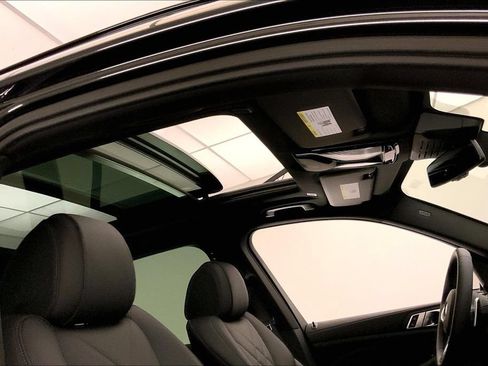 Used 2026 BMW X5 xDrive40i w/ M Sport Package AWD/4WD image 26