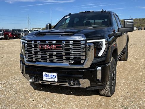 New 2026 GMC Sierra 2500 Denali w/ Denali Reserve Package image 12