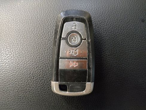 Used 2018 Ford Fusion S FWD image 32