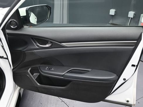 Used 2021 Honda Civic Sport image 22