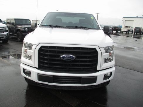 Used 2017 Ford F150 XL w/ Equipment Group 101A Mid image 10