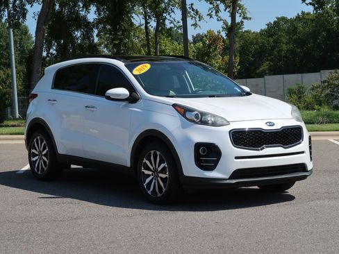 Used 2019 Kia Sportage EX w/ EX Premium Package FWD image 1