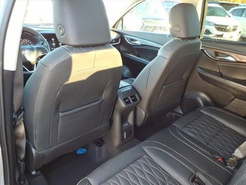 Used 2023 Buick Envision Avenir image 16