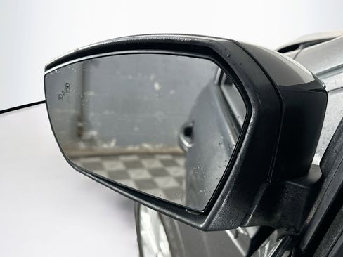 Used 2017 Ford Escape SE w/ Equipment Group 201A AWD/4WD image 16