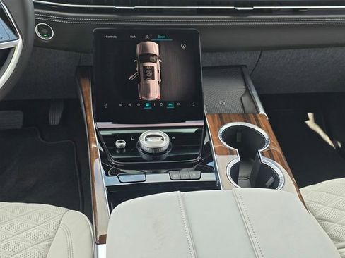 New 2026 Cadillac Escalade Platinum Sport AWD/4WD image 19