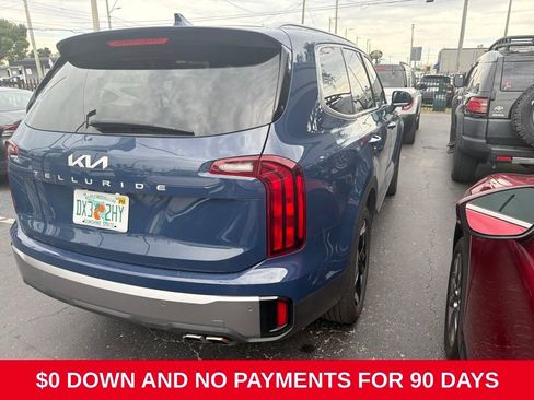 Used 2025 Kia Telluride S FWD image 3