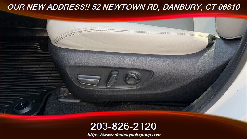 Used 2022 Toyota RAV4 XLE Premium FWD image 14